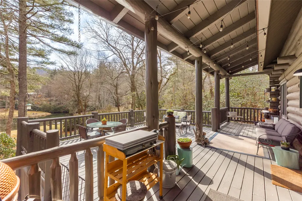 241 Leeward Lane Cullowhee NC 28723