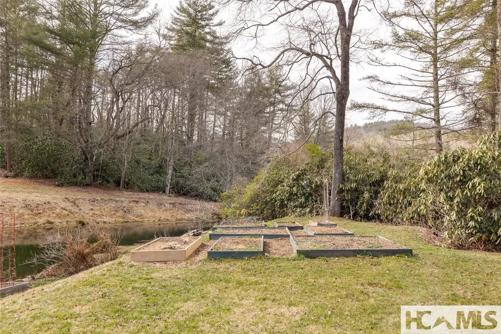 241 Leeward Lane Cullowhee NC 28723