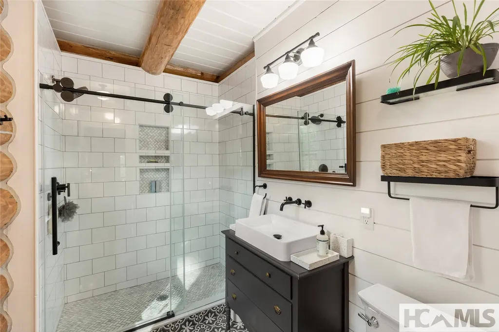 241 Leeward Lane Cullowhee NC 28723