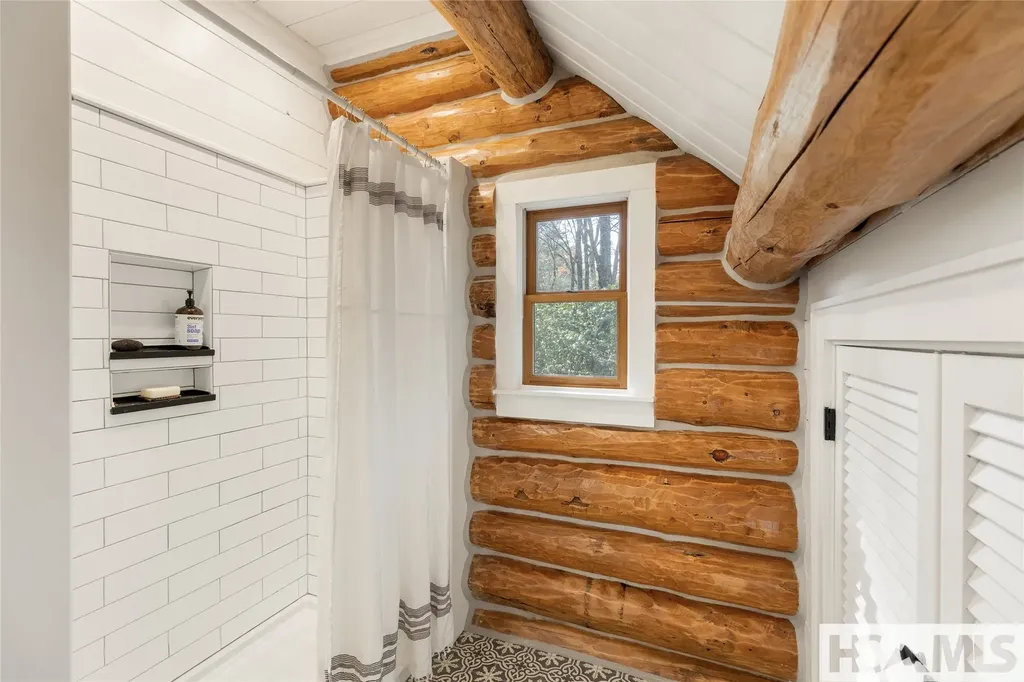 241 Leeward Lane Cullowhee NC 28723