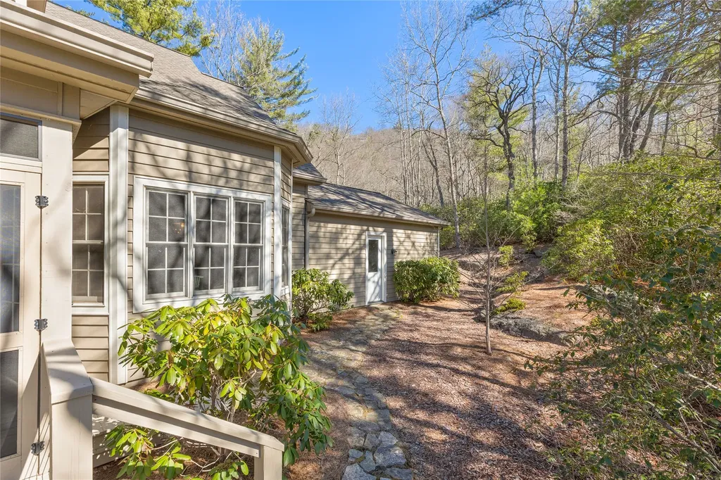 98 Sheepcote Road Cashiers NC 28717