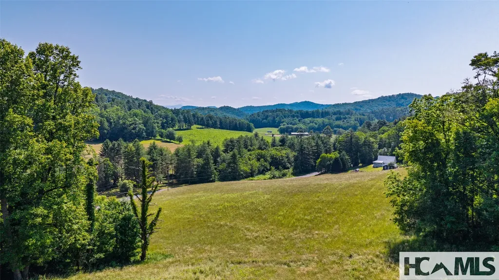 560 Salt Rock Road Cullowhee NC 28723