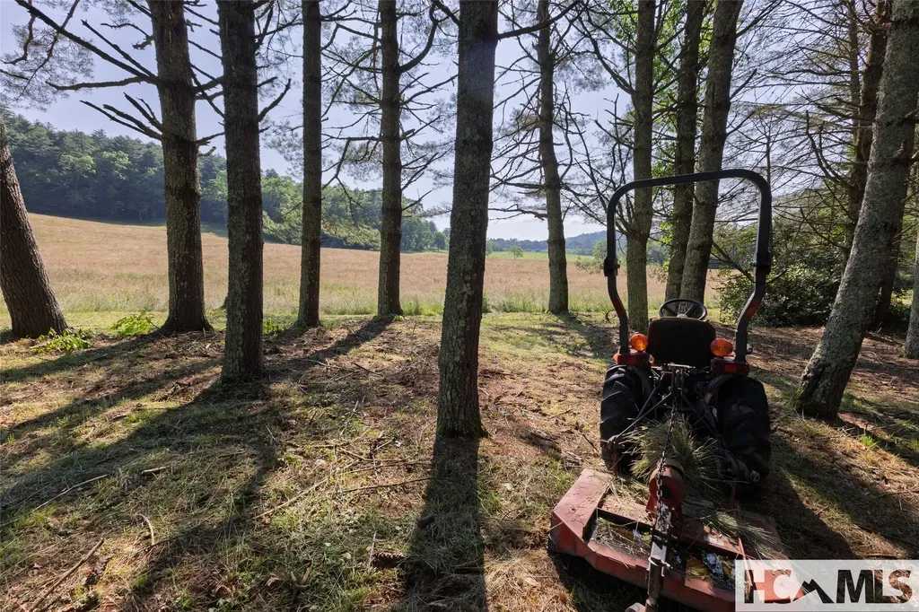 560 Salt Rock Road Cullowhee NC 28723