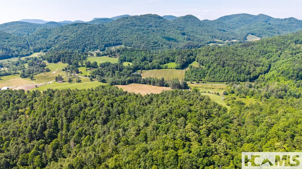560 Salt Rock Road Cullowhee NC 28723