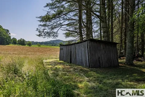 560 Salt Rock Road Cullowhee NC 28723