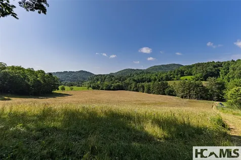 560 Salt Rock Road Cullowhee NC 28723