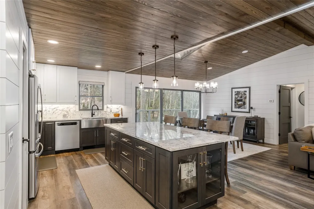 76 Ambleside Drive Sapphire NC 28774