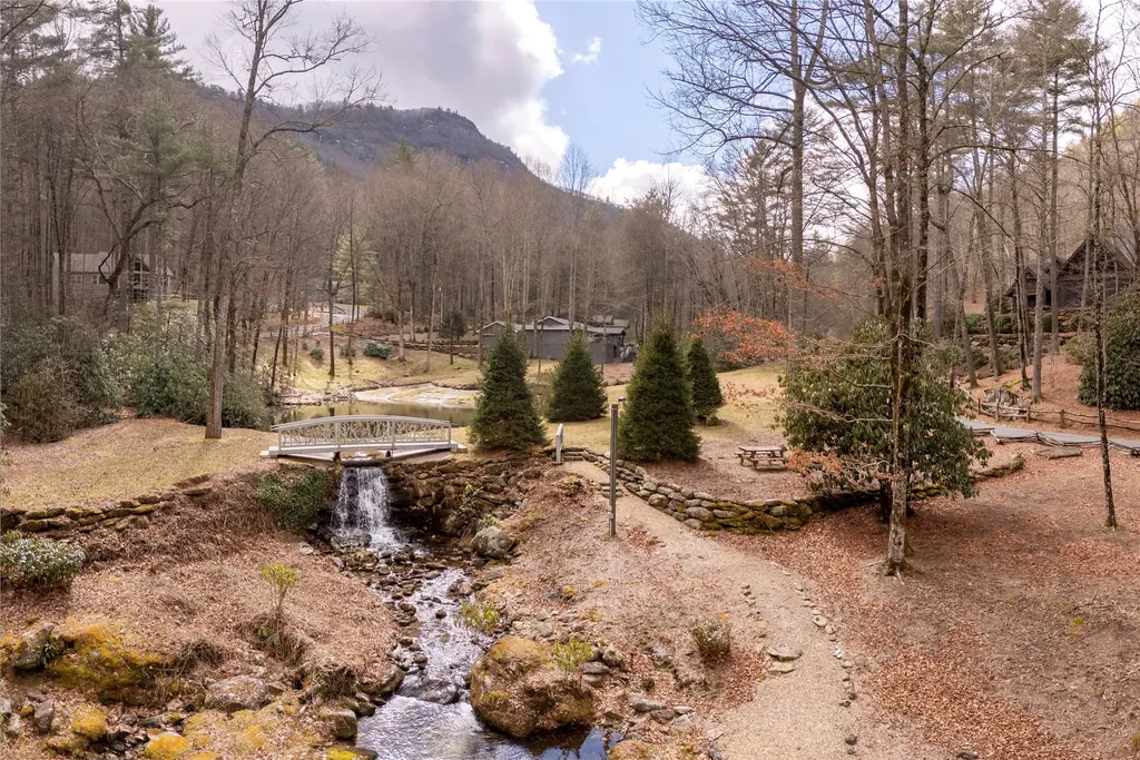 76 Ambleside Drive Sapphire NC 28774