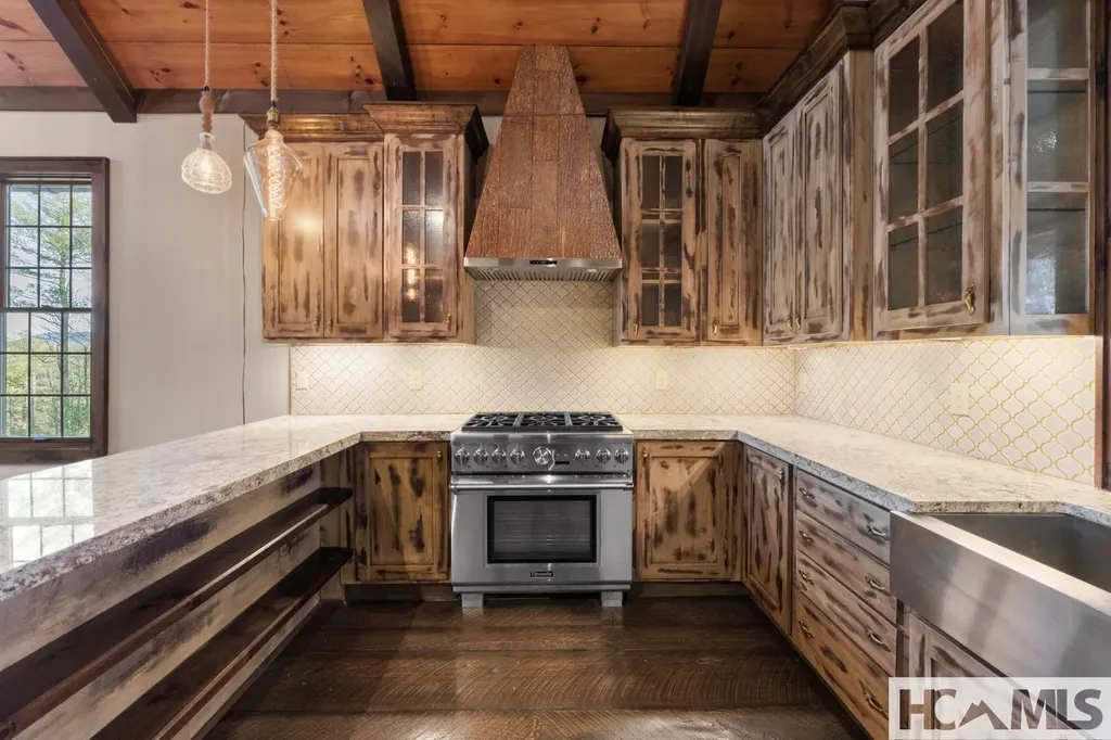 354 Flat Mountain Estates Road Highlands NC 28741