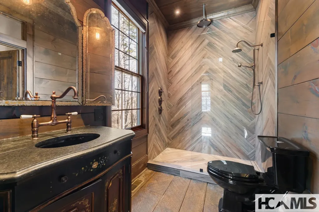 354 Flat Mountain Estates Road Highlands NC 28741