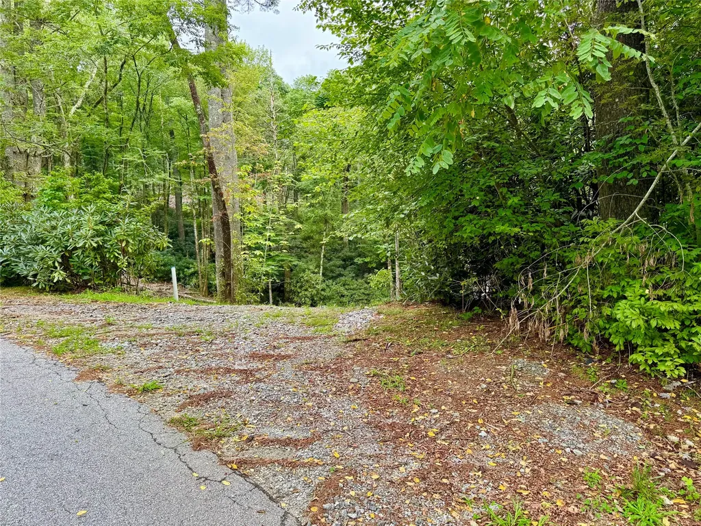 240 Pineland Drive Highlands NC 28741