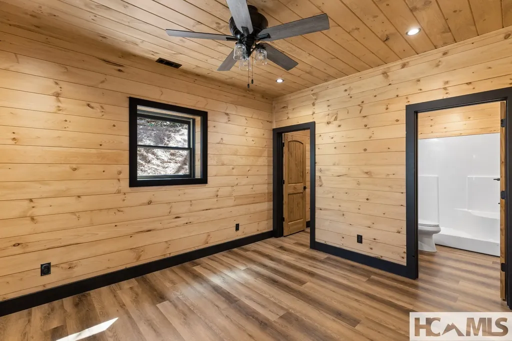 102 Bartram Cove Lane Highlands NC 28741