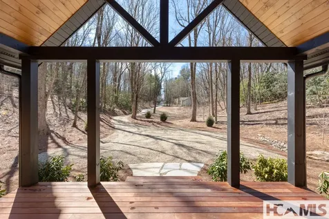 102 Bartram Cove Lane Highlands NC 28741