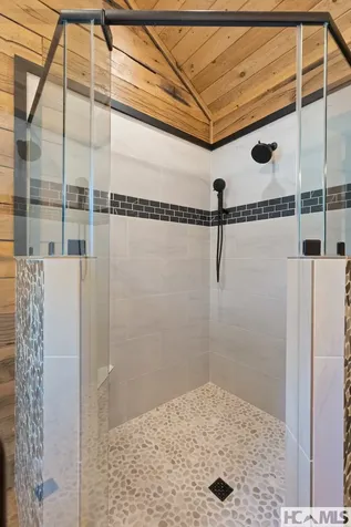 102 Bartram Cove Lane Highlands NC 28741