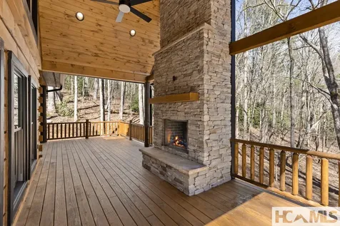 102 Bartram Cove Lane Highlands NC 28741
