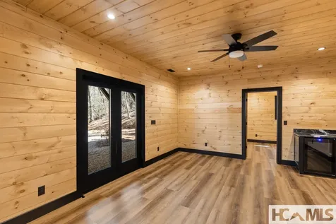 102 Bartram Cove Lane Highlands NC 28741