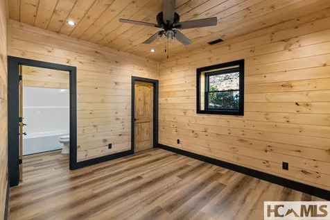 102 Bartram Cove Lane Highlands NC 28741