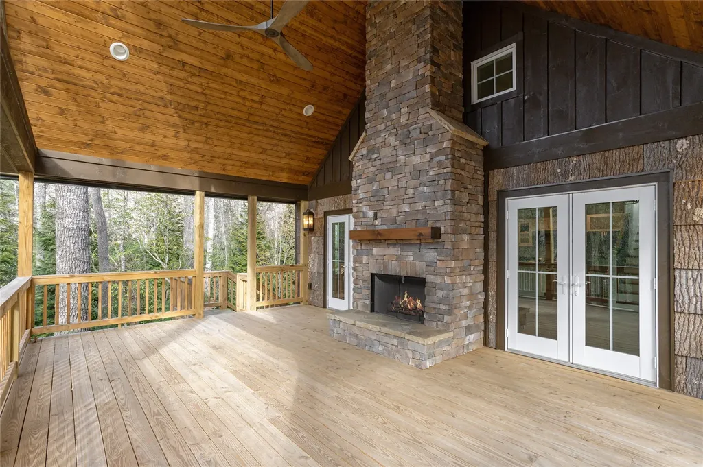 131 Club Drive Sapphire NC 28774