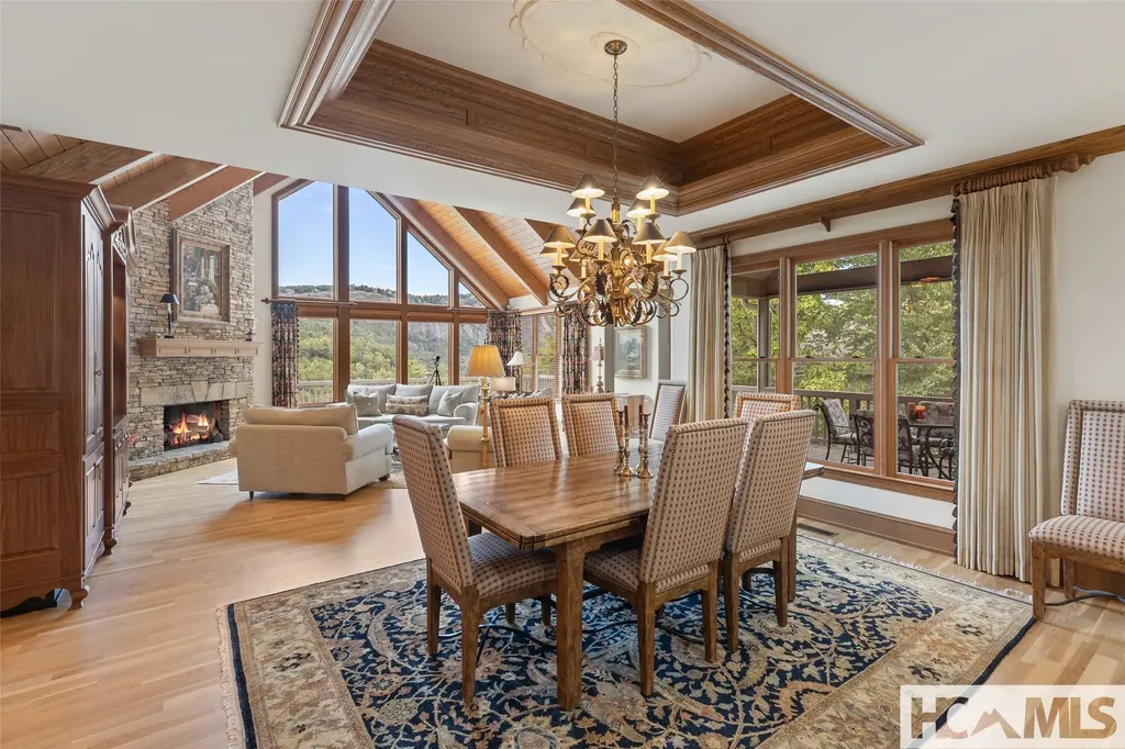 2130 Falcon Ridge Highlands NC 28741