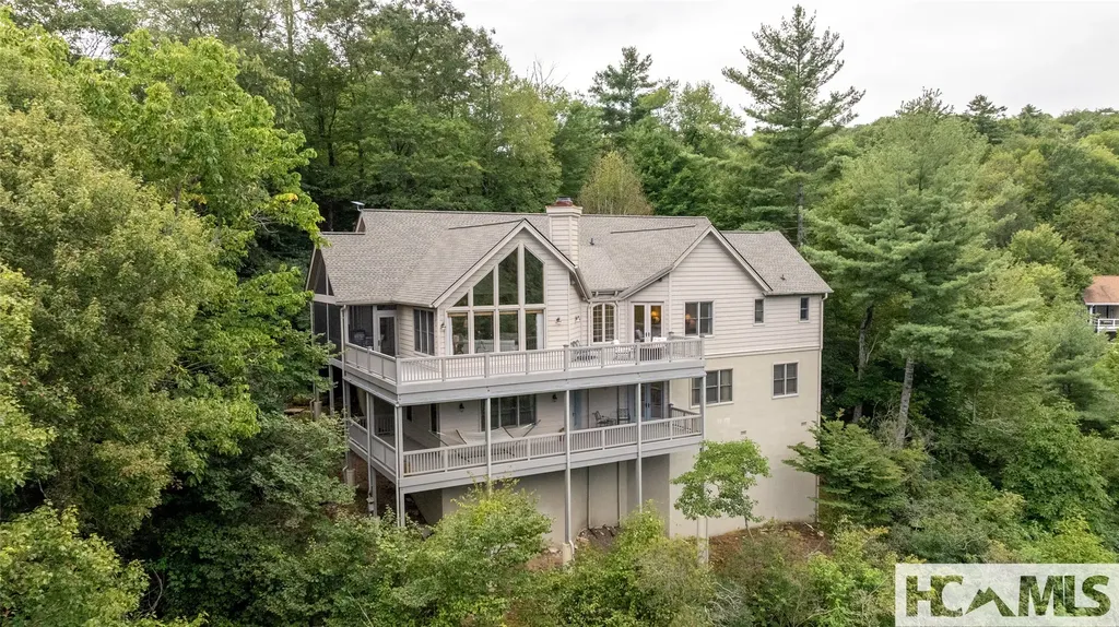 2130 Falcon Ridge Highlands NC 28741