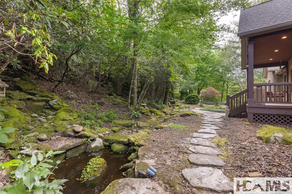 2130 Falcon Ridge Highlands NC 28741