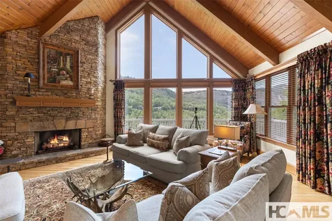 2130 Falcon Ridge Highlands NC 28741