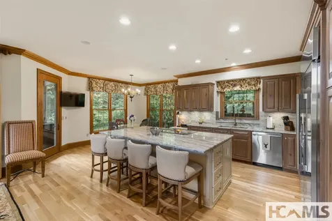 2130 Falcon Ridge Highlands NC 28741