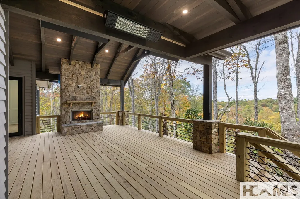 2385 Magnolia Drive Highlands NC 28741