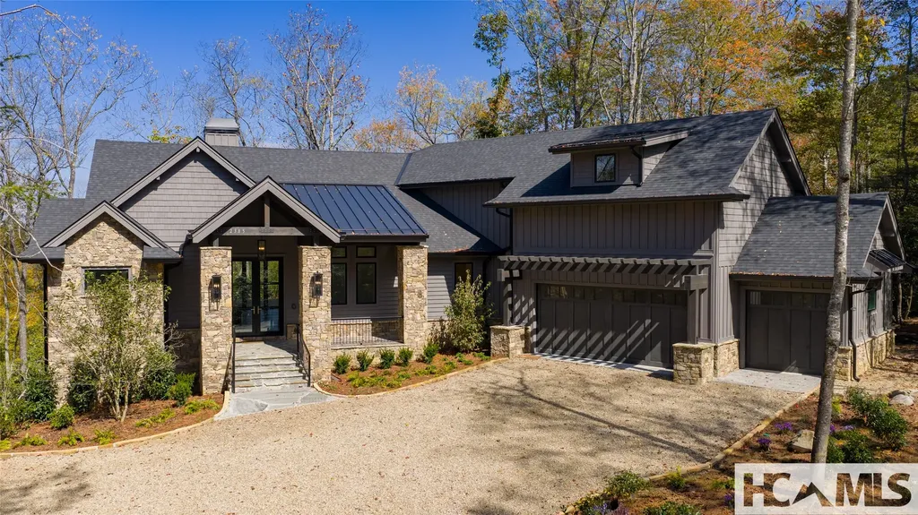 2385 Magnolia Drive Highlands NC 28741