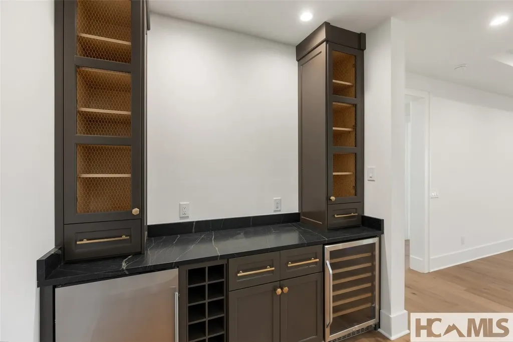 2385 Magnolia Drive Highlands NC 28741