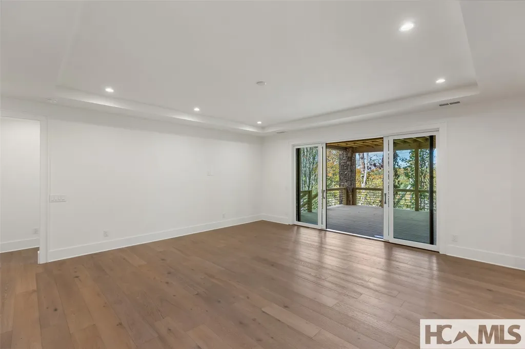 2385 Magnolia Drive Highlands NC 28741