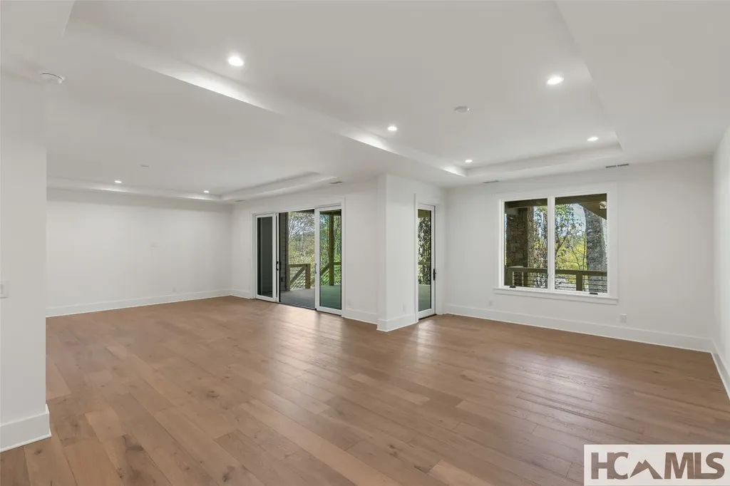 2385 Magnolia Drive Highlands NC 28741