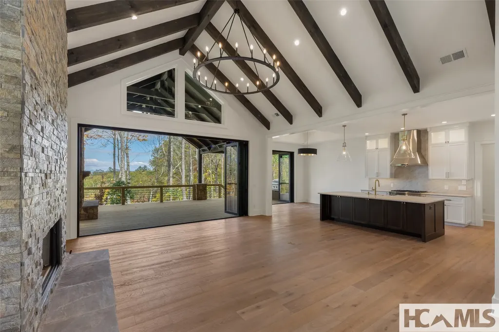 2385 Magnolia Drive Highlands NC 28741