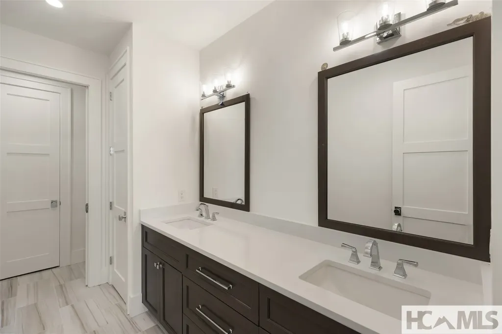 2385 Magnolia Drive Highlands NC 28741