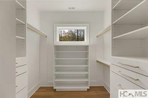 2385 Magnolia Drive Highlands NC 28741