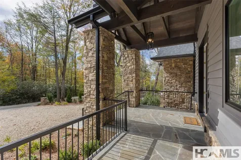 2385 Magnolia Drive Highlands NC 28741