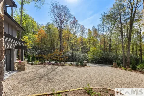 2385 Magnolia Drive Highlands NC 28741