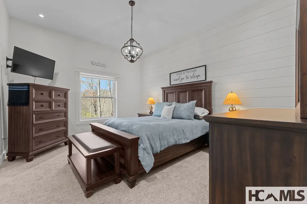 122 Forestdale Drive Glenville NC 28736