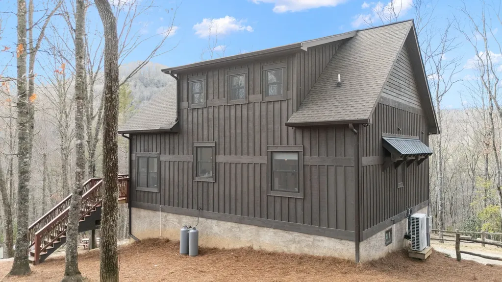 122 Forestdale Drive Glenville NC 28736
