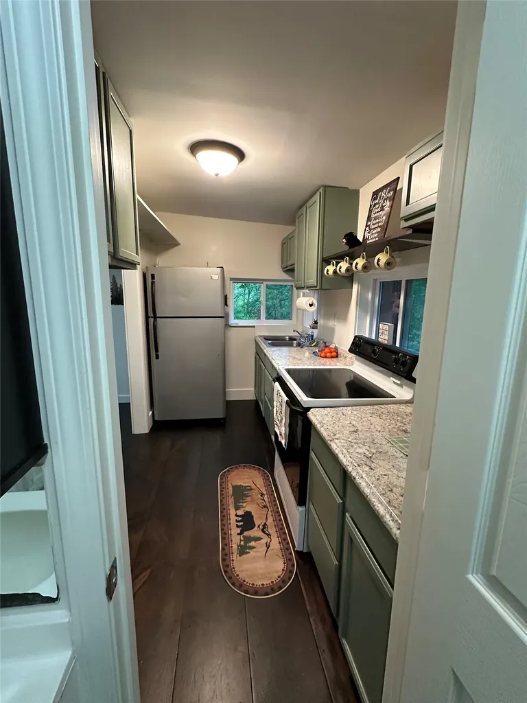 122 Forestdale Drive Glenville NC 28736