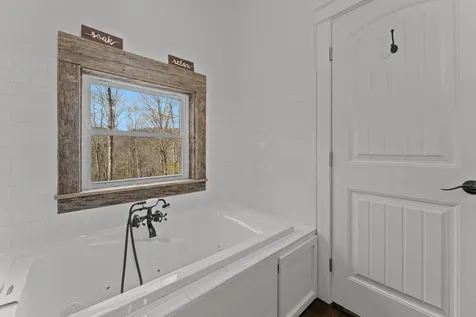 122 Forestdale Drive Glenville NC 28736