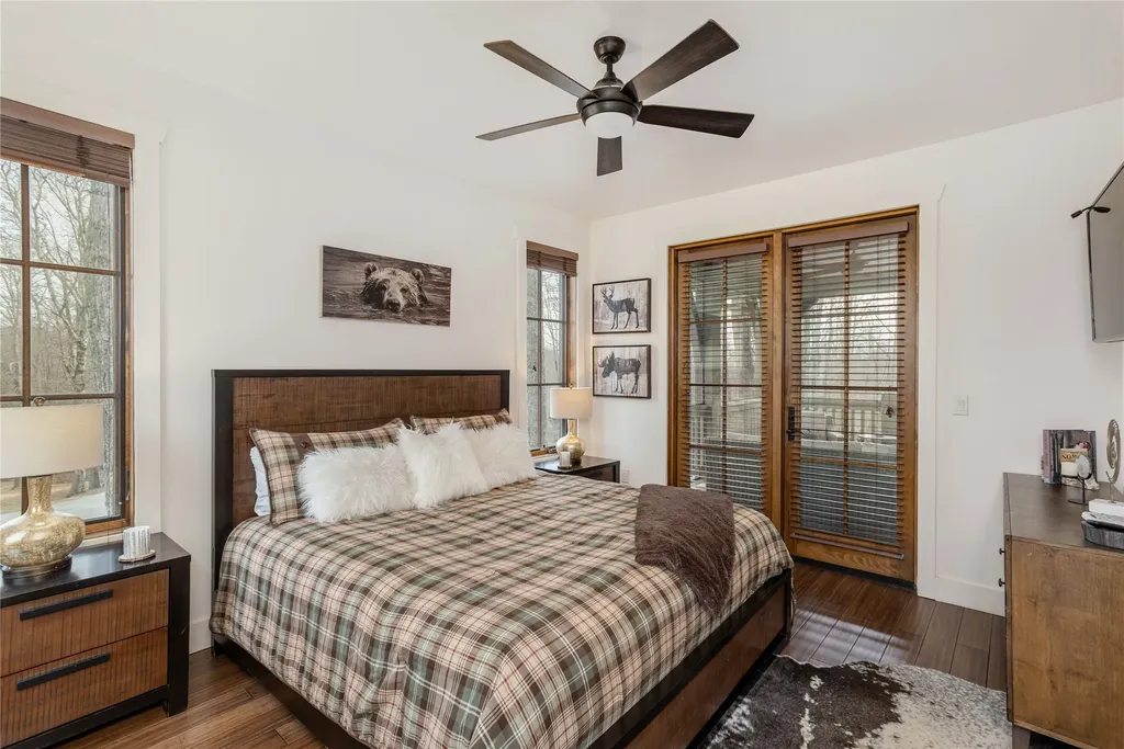 64 Outpost Trail Glenville NC 28736