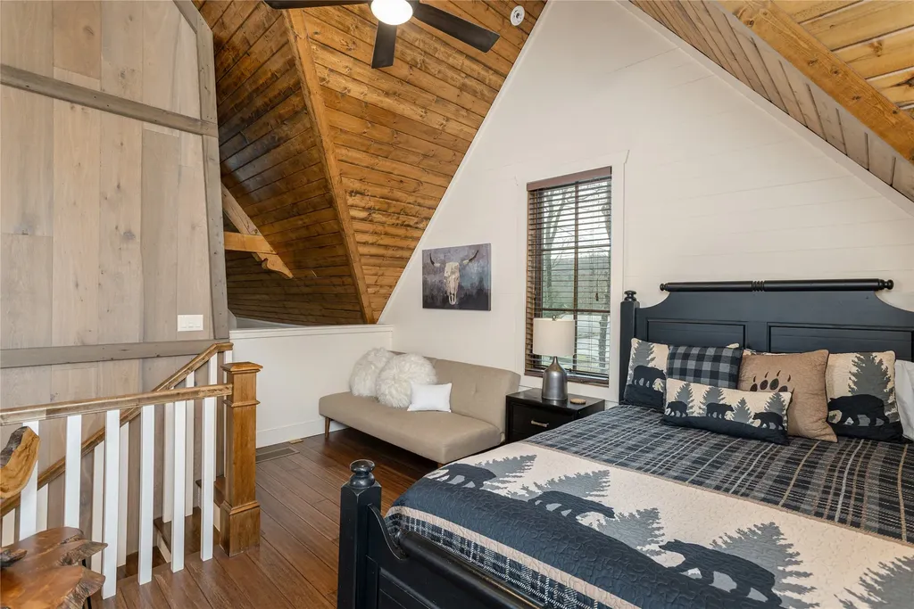 64 Outpost Trail Glenville NC 28736