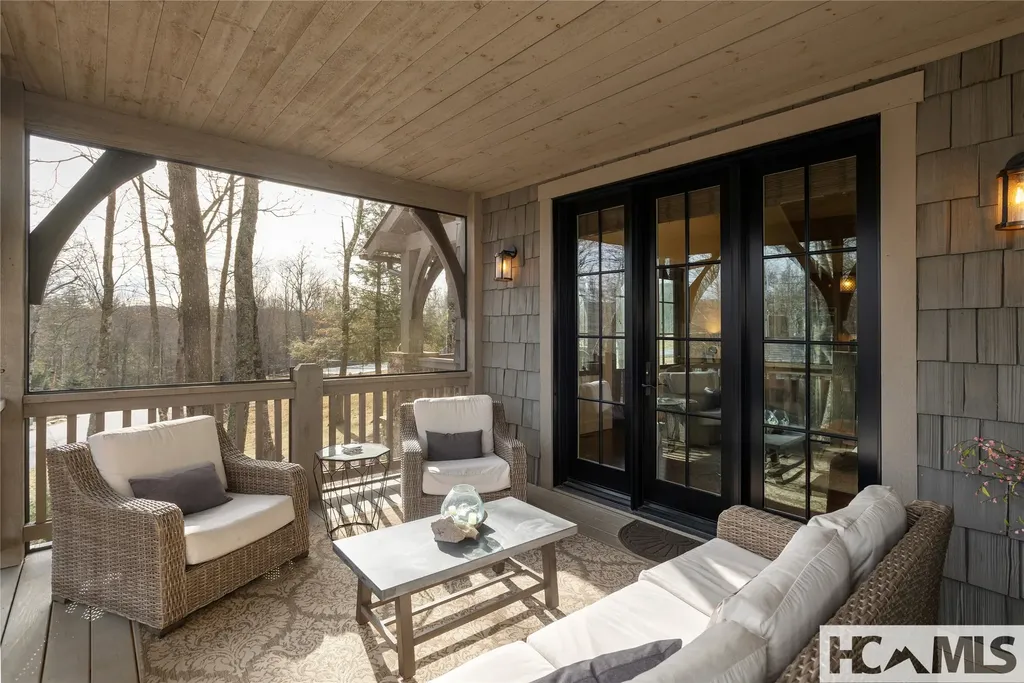 64 Outpost Trail Glenville NC 28736