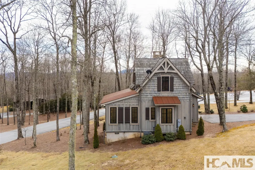 64 Outpost Trail Glenville NC 28736