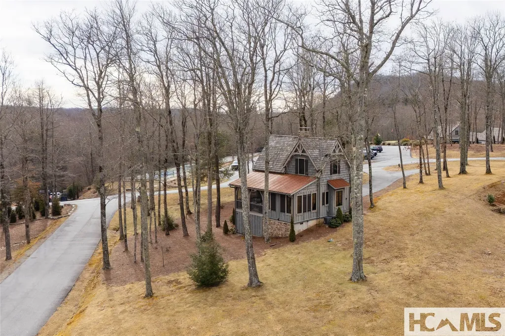 64 Outpost Trail Glenville NC 28736