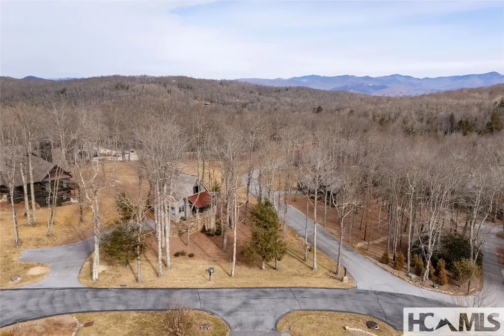 64 Outpost Trail Glenville NC 28736