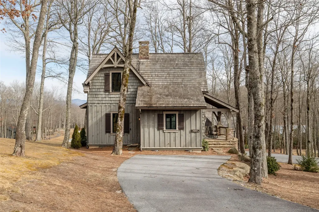 64 Outpost Trail Glenville NC 28736