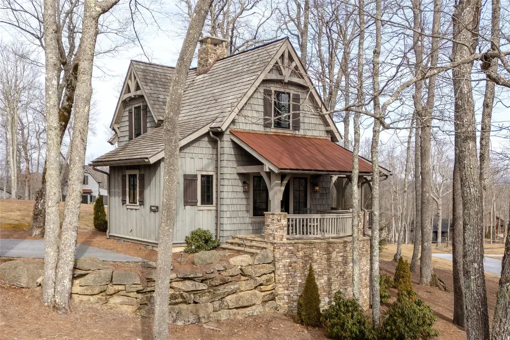 64 Outpost Trail Glenville NC 28736
