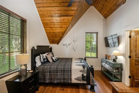 64 Outpost Trail Glenville NC 28736
